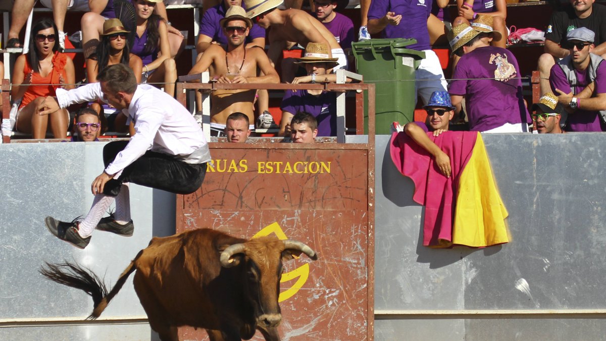 Los espectáculos taurinos serán restringidos a menores en una nueva ley