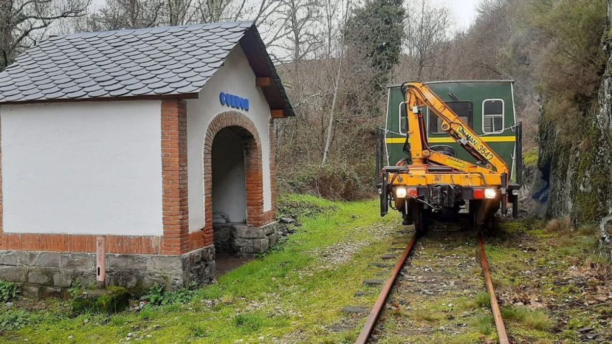Trabajos de recuperación de la infraestructura ferroviaria.