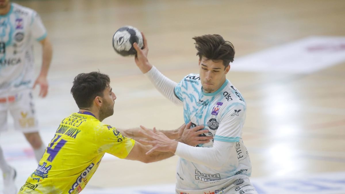 El Ademar cerró la pretemporada con pleno de triunfos.