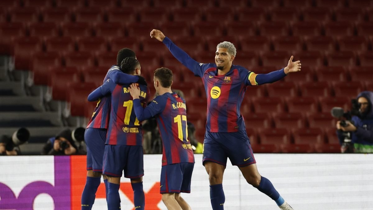 El Barça hizo los deberes con una goleada que le mete en octavos de final de la Champions.