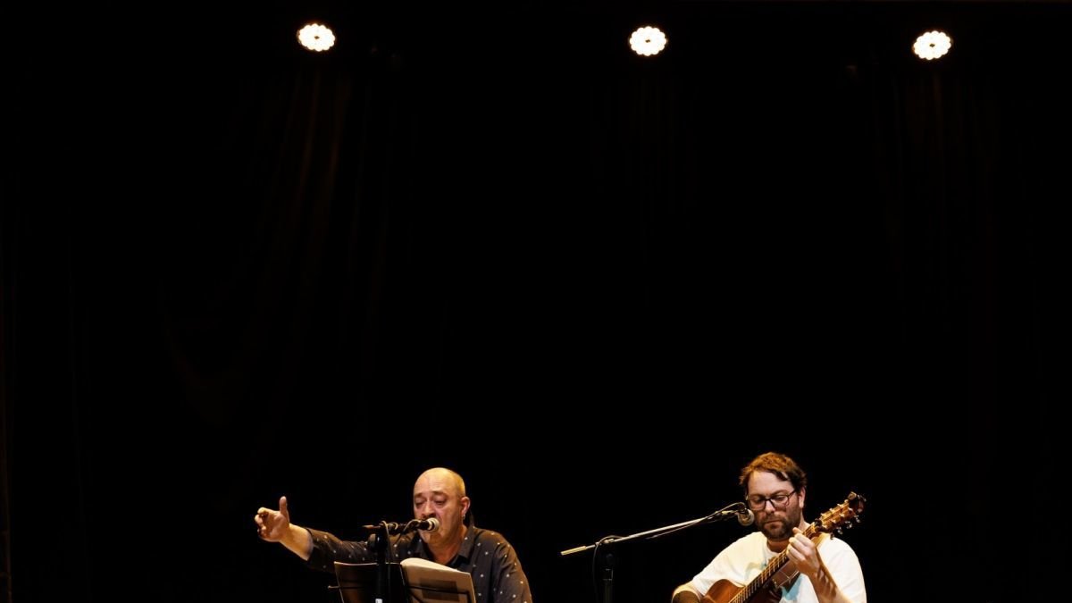 Víctor M. Díez y Rodrigo Martínez, durante una actuación.