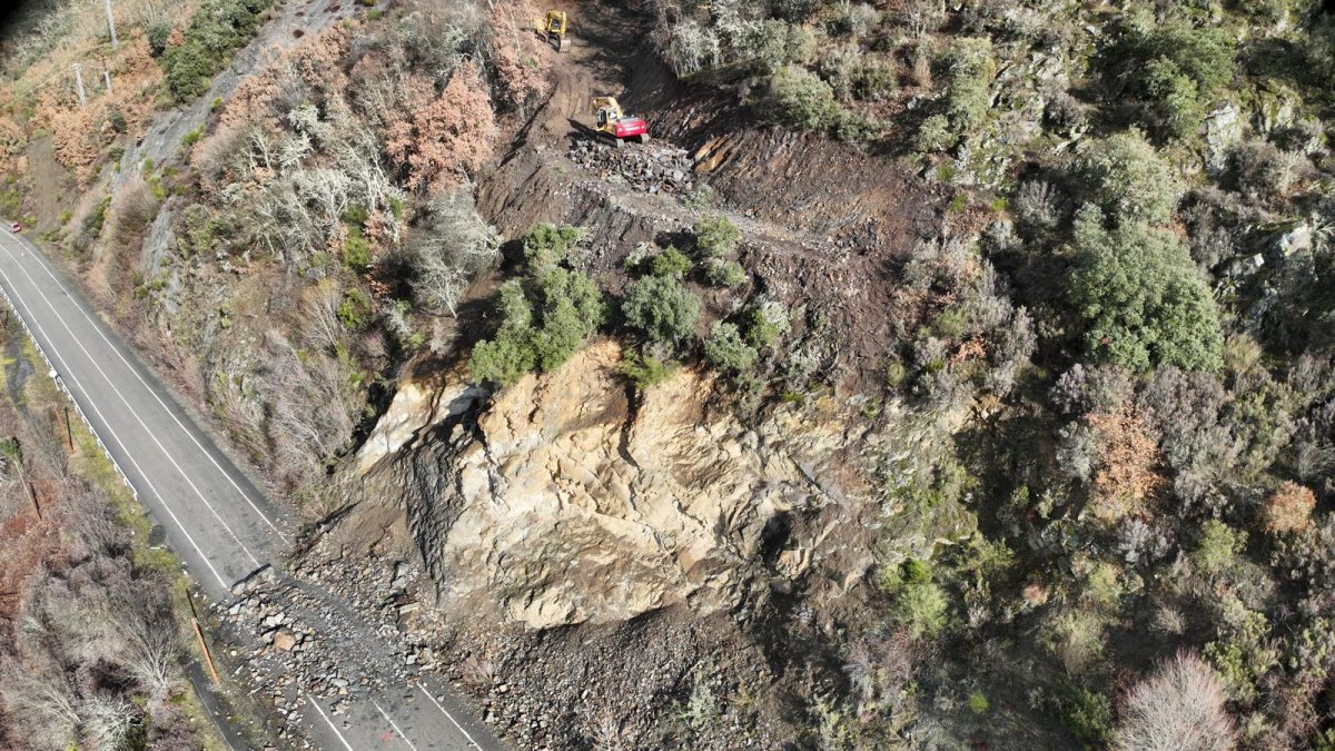 Vista aérea del desprendimiento en la CL-631.
