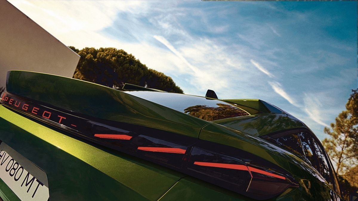 Tres garras… León de Montbeliard.