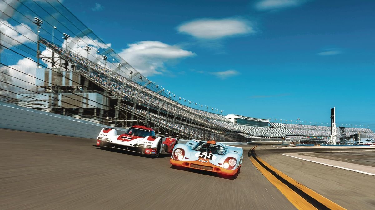 El célebre 917 Gulf… compartiendo foto en Daytona con el 963.