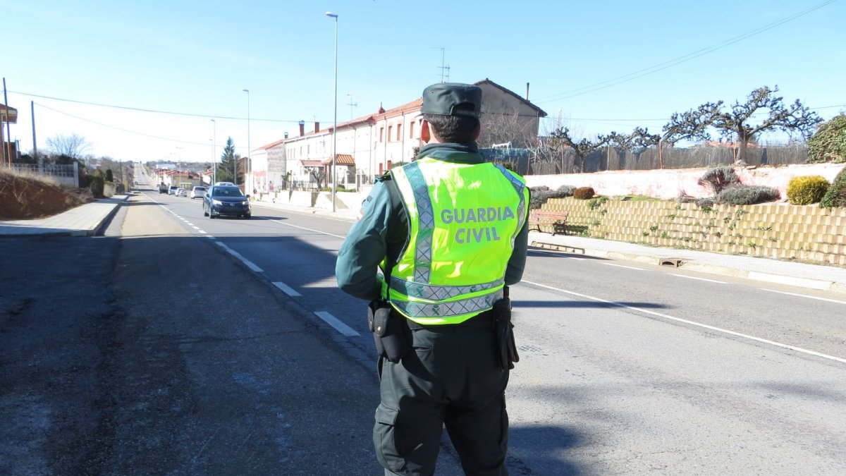 Un agente de la Guardia Civil en una imagen de archivo.