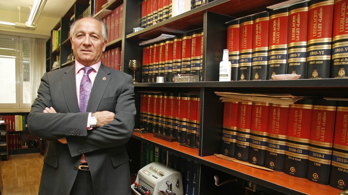 Antonio Jarrín es el decano desde hace nueve años del Colegio Oficial de Titulares Mercantiles de León.