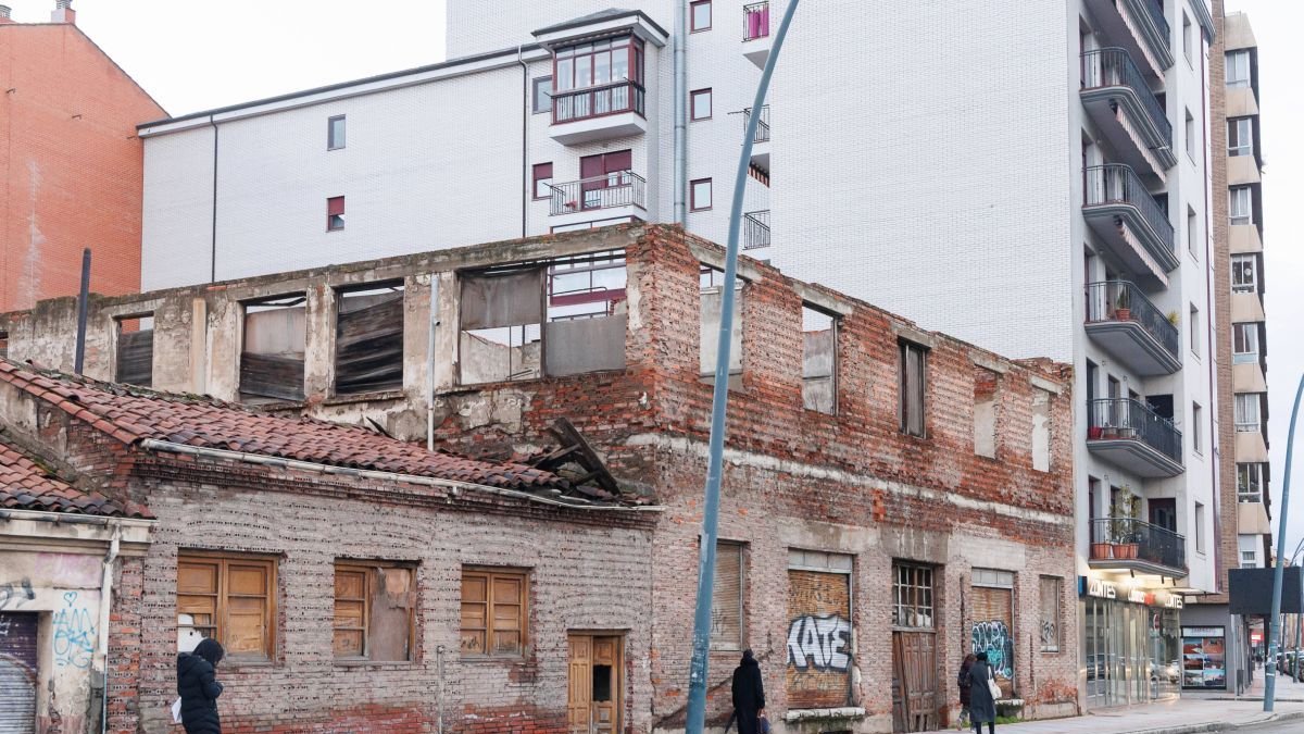 El edificio ha vuelto a ser okupado.