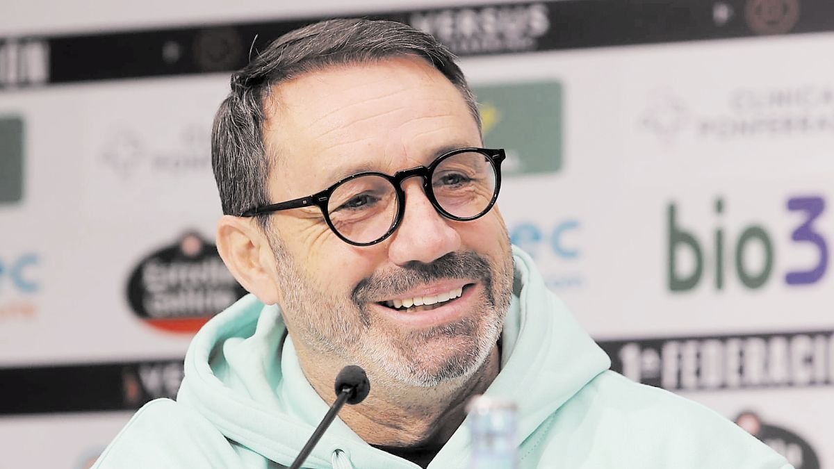 Sietes compareció este miércoles ante la prensa para valorar los fichajes y bajas del último mes.