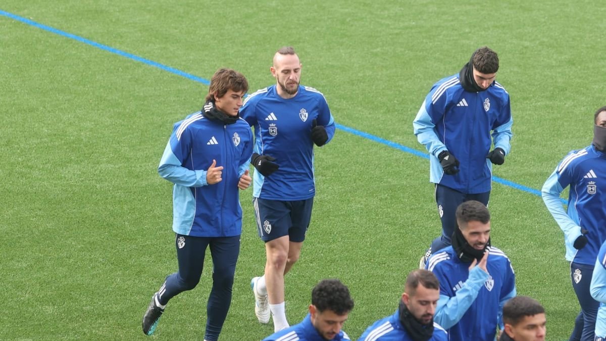 Slavy, junto a Petkov, en el entrenamiento de este miércoles.