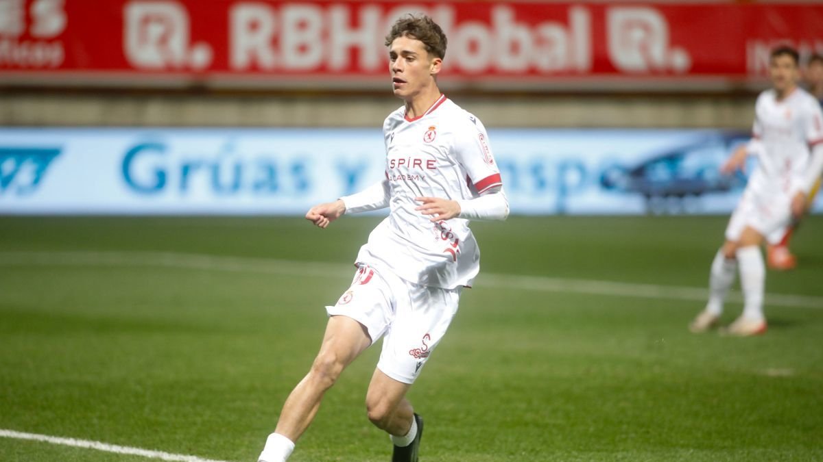 Marcos de la Riva, en el partido Cultural-Andorra.