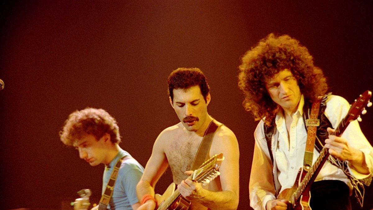 Queen durante un concierto.