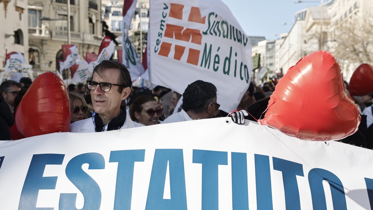 La manifestación del día 14 precedió a la huelga.