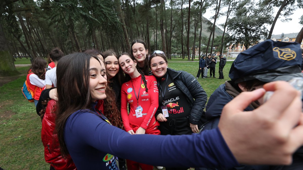 Carnaval Juvenil Ponferrada CIMA foto Luis de la Mata