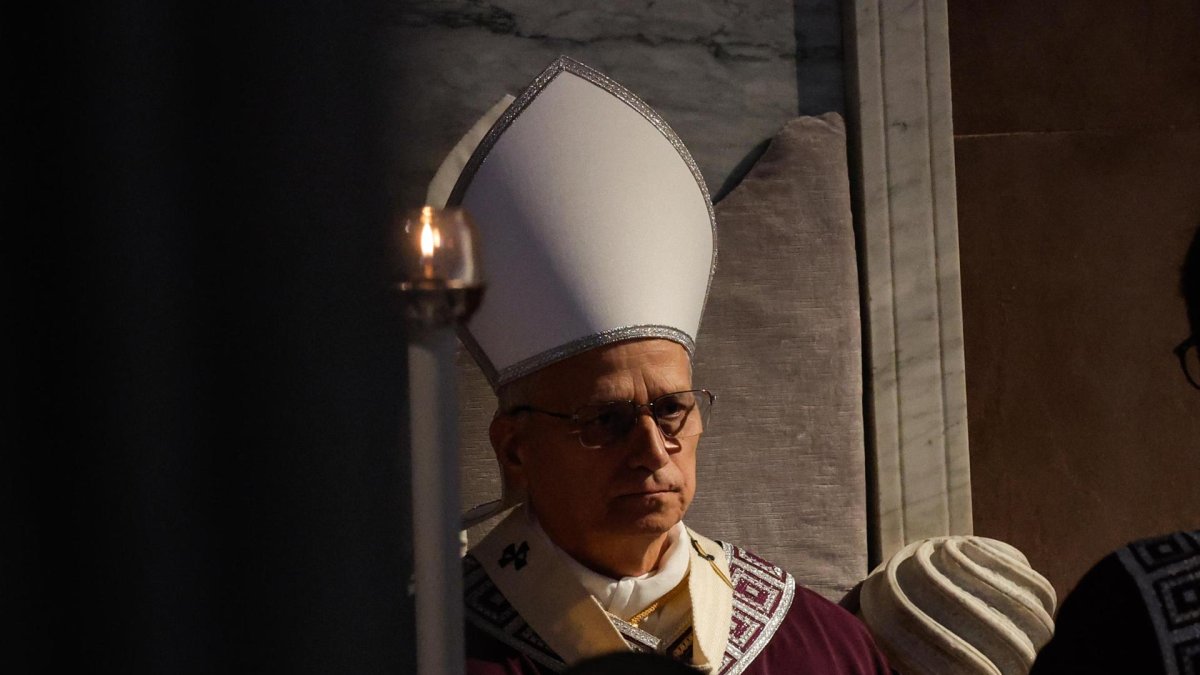 El Papa León XIV preside una Santa Misa con bendición e imposición de las cenizas en la Basílica de Santa Sabina, en Roma, Italia, el 18 de febrero de 2026.(Papa, Italia, Roma) EFE/EPA/GIUSEPPE LAMI.