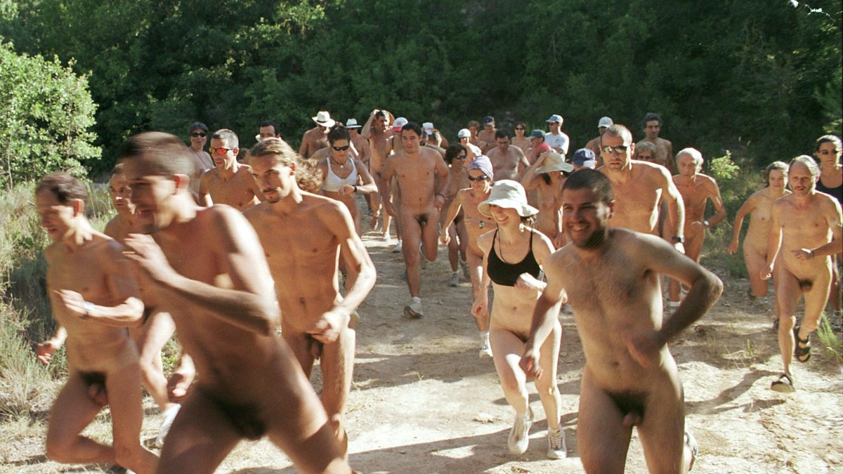 El Fonoll: el pueblo de Cataluña donde todo el mundo va desnudo