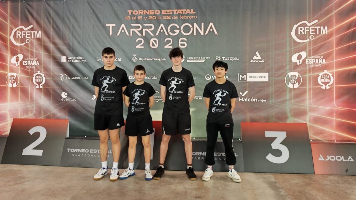 Miembros del Club Atlético de León – La Virgen del Camino.