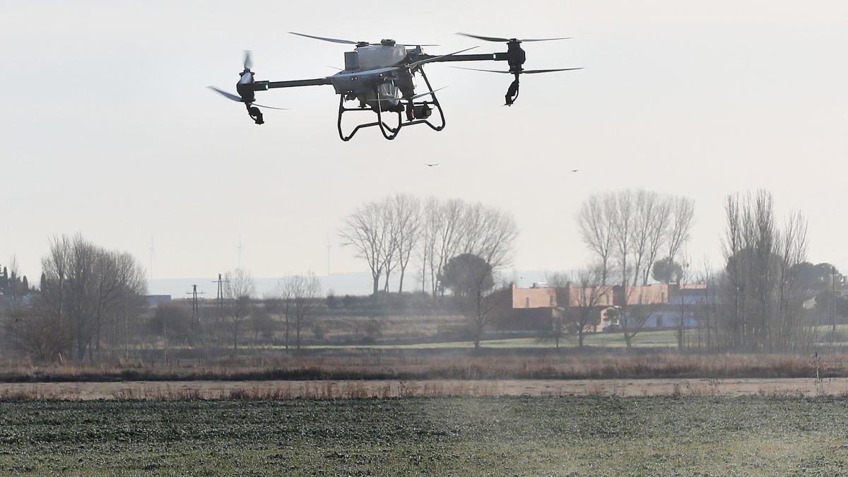 Una empresa palentina ofrece un servicio de aplicaciones agrícolas con drones.