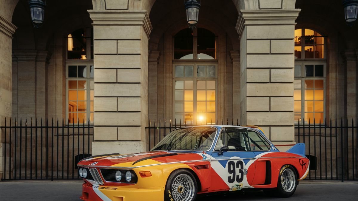 BMW 3.0 CSL... Alexander Calder.