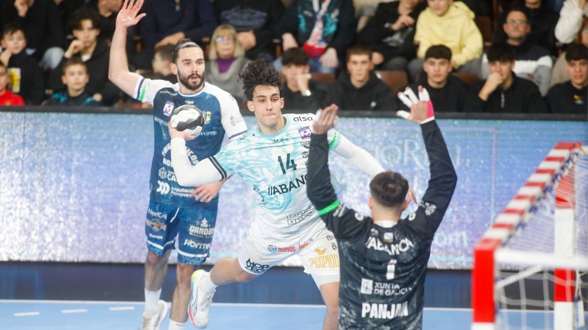 Sergio Sánchez, en el partido Abanca Ademar-Cangas.