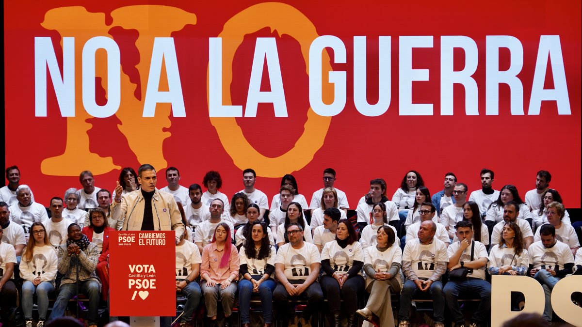 «Dice no a la guerra pero sí al dinero que da la guerra»