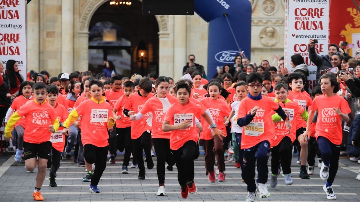 Participantes en la carrera de Entreculturas.