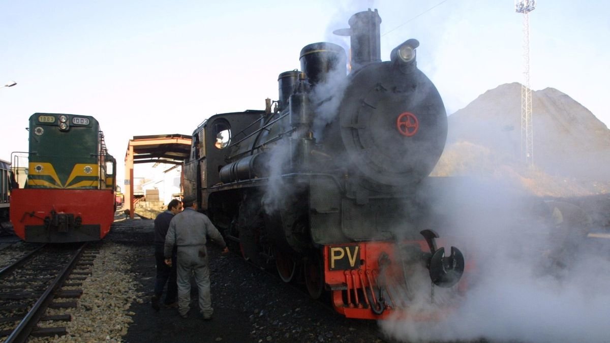 Una de las locomotoras para el Ponfeblino.