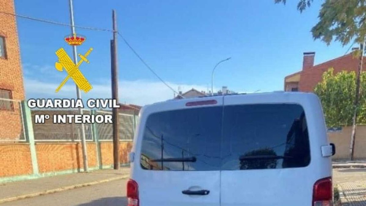 Vehículo con el que se hacían los traslados sin la autorización previa.