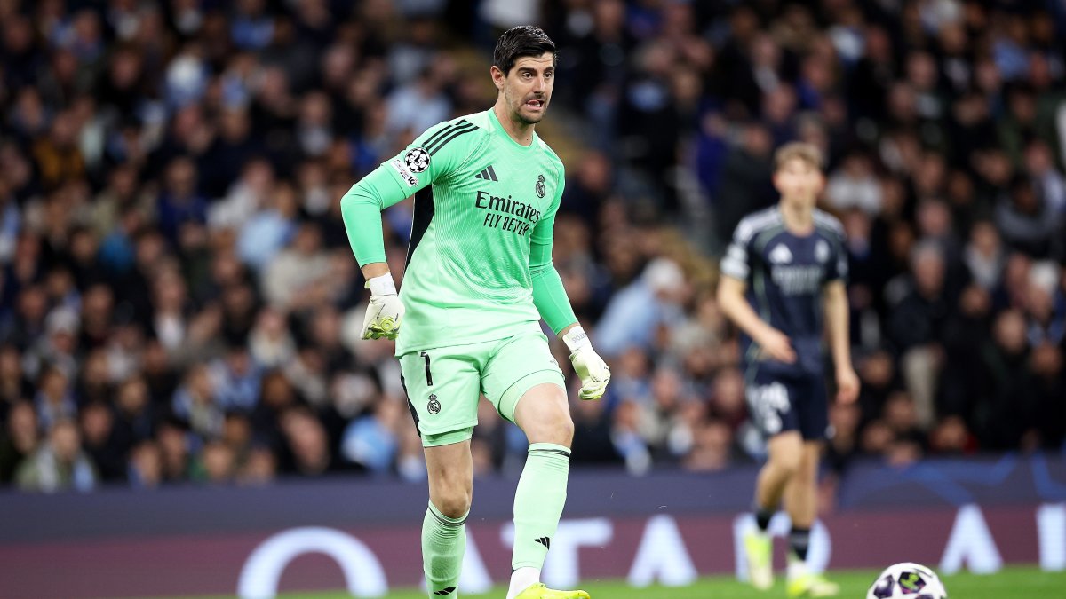 Courtois en el partido contra el Manchester City, en el que se lesionó.
