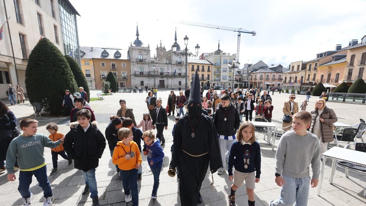 El Lambrión por las calles de Ponferradad.