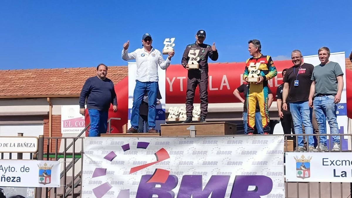 Podio de la Urban Race y homenaje a Daniel Sordo.