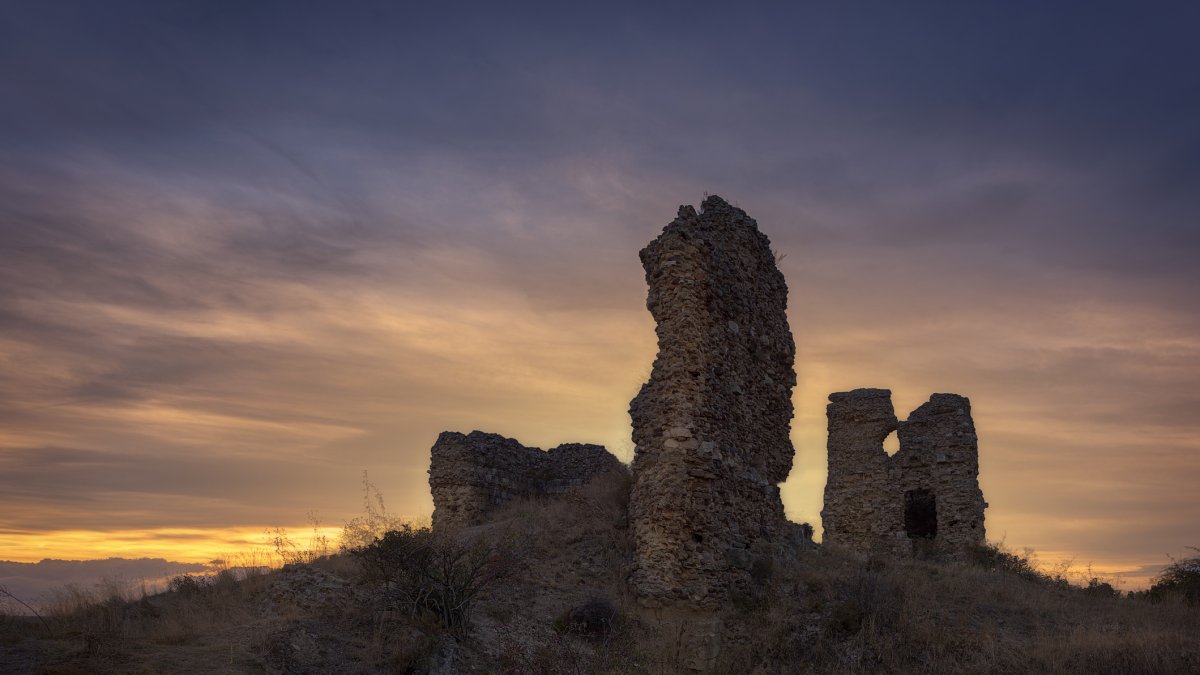 El atardecer del Castillo de Saldaña