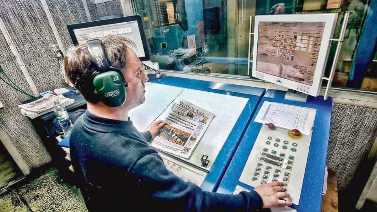 FLORENCIO CARRERA
Periodista. Director General de EDIGRUP y ESRADIO CYL