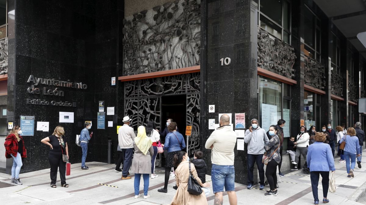 Las colas se incrementarán en las próximas fechas.