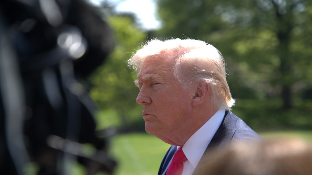 Trump, en los jardines de la Casa Blanca.