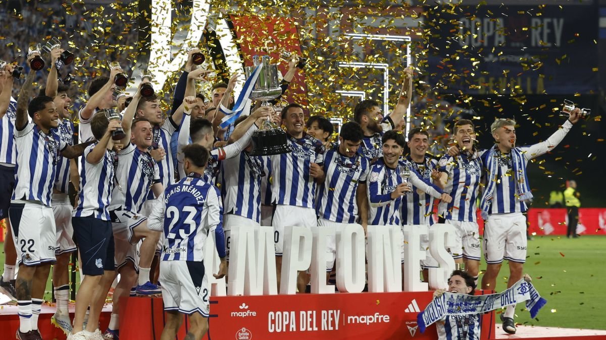 La Real Sociedad, con Marrero como protagonista principal se llevó la alegría del campeón copero. Al Atlético le queda la Champions League.