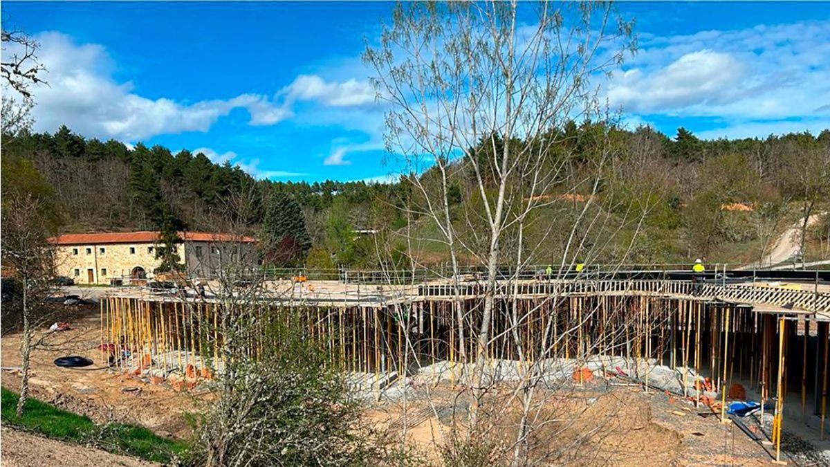 Vista del estado de las obras del Centro de Recuperación de Animales Silvestres que se está construyendo en Valsemana.