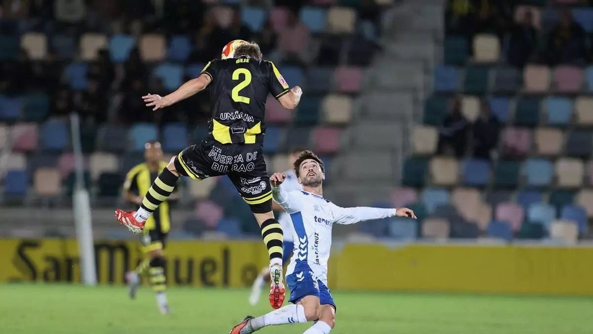 La única derrota del Tenerife a domicilio en la Liga se produjo en octubre en Lasesarre.