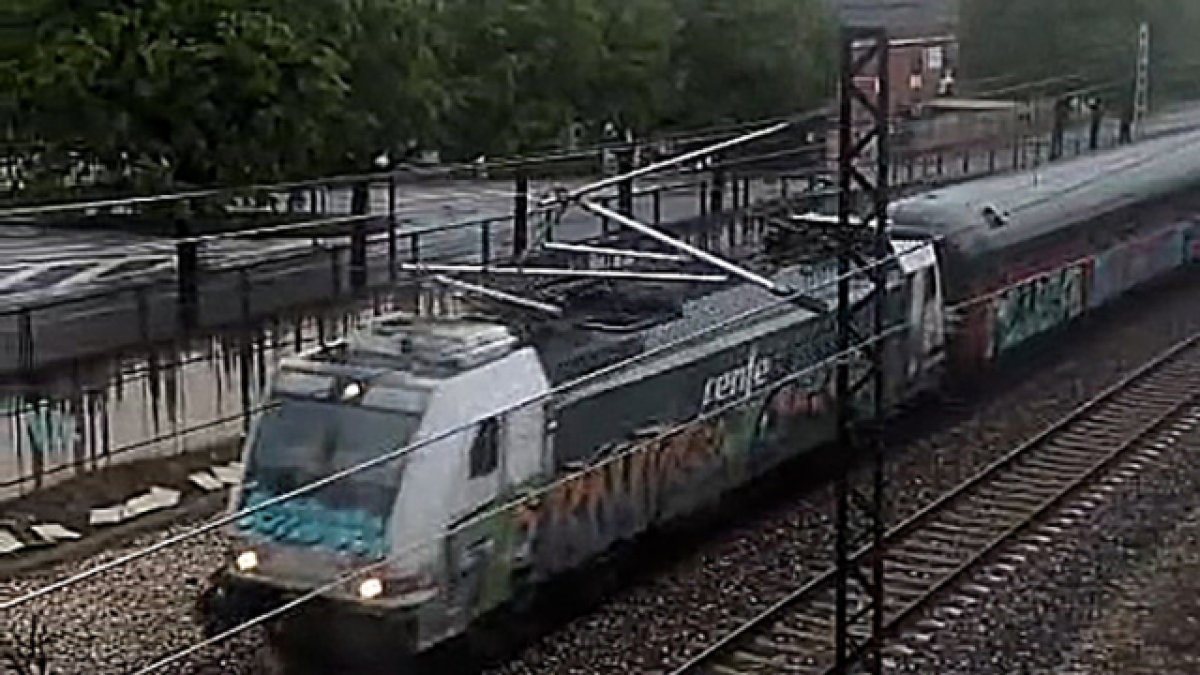 El Maca regresa en tren del Ejercicio Gazola 26 en Zaragoza