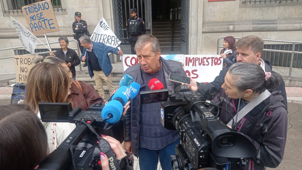 La plataforma por el soterramiento ha protagonizado una nueva jornada de protesta.