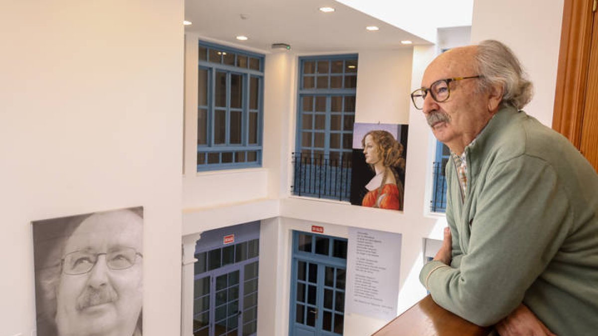 Antonio Colinas en la casa de la Poesía de La Bañeza
