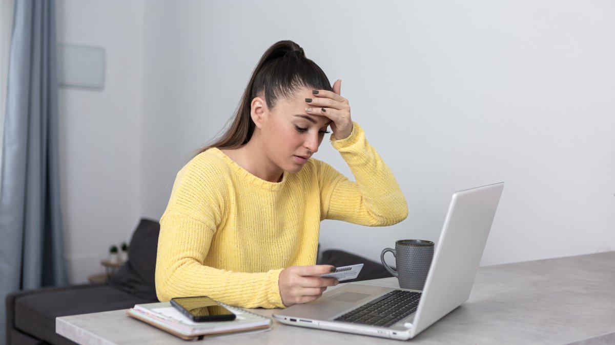 Una chica teme haber sido estafada tras hacer una compra online