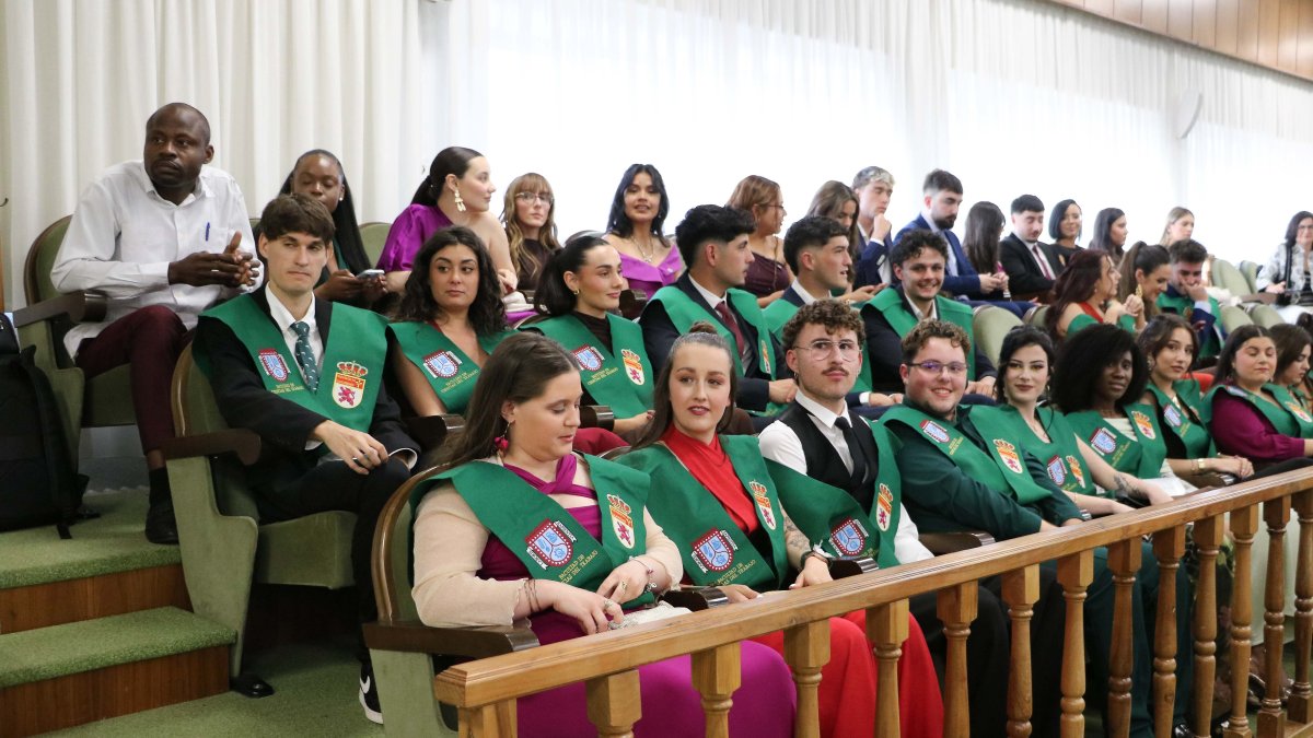 Graduación de Ciencias del Trabajo de la Universidad de León.