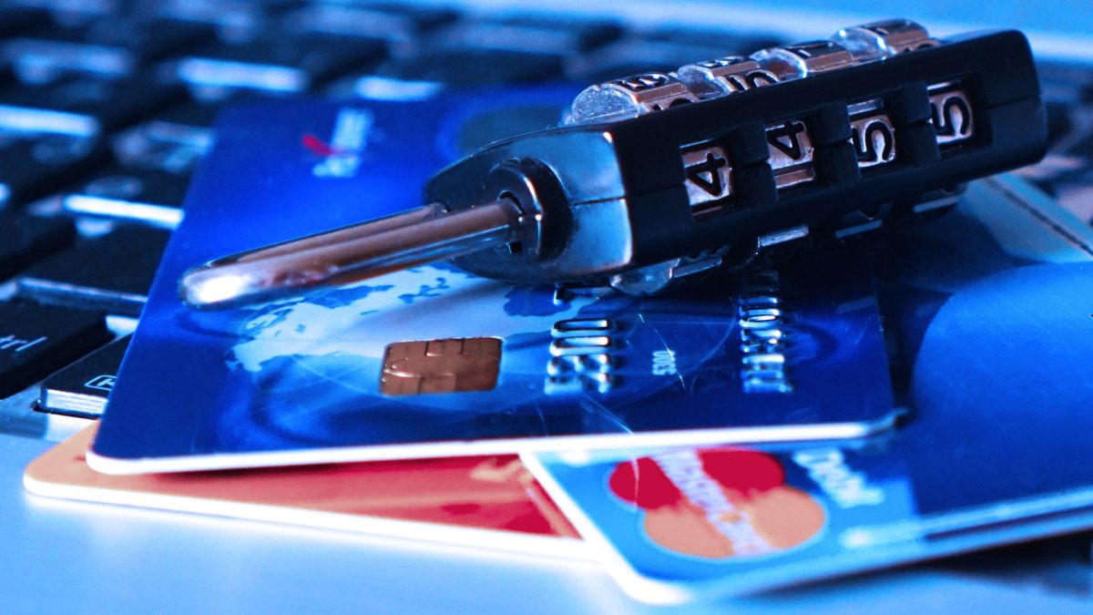 Los ciberdelincuentes encuentran en la banca telemática su gran nicho: en 2025 se registraron casi medio millón de infracciones.