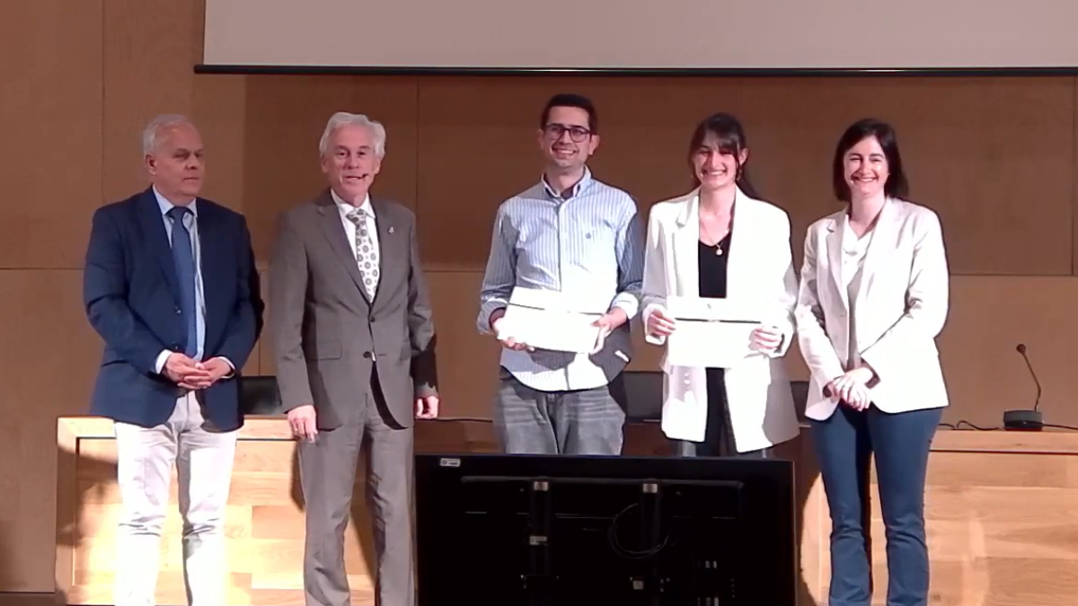 Nerea Monje y su profesor recibieron una mención especial.