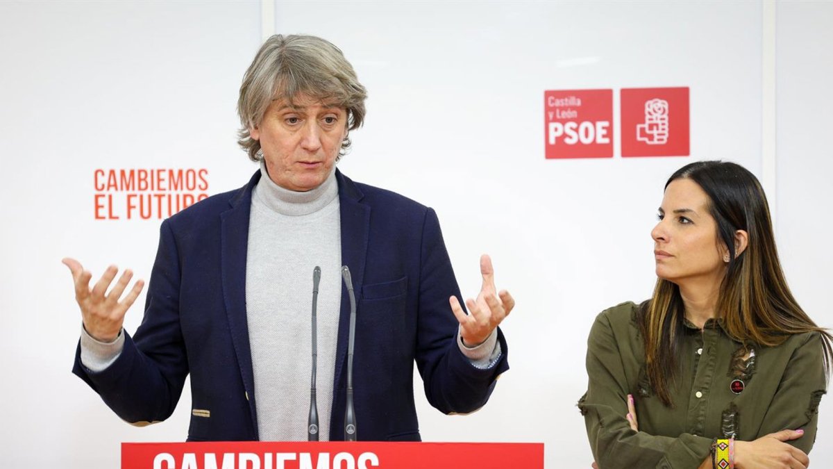 Carlos Martínez y Nuria Rubio en un acto del PSOE de CyL