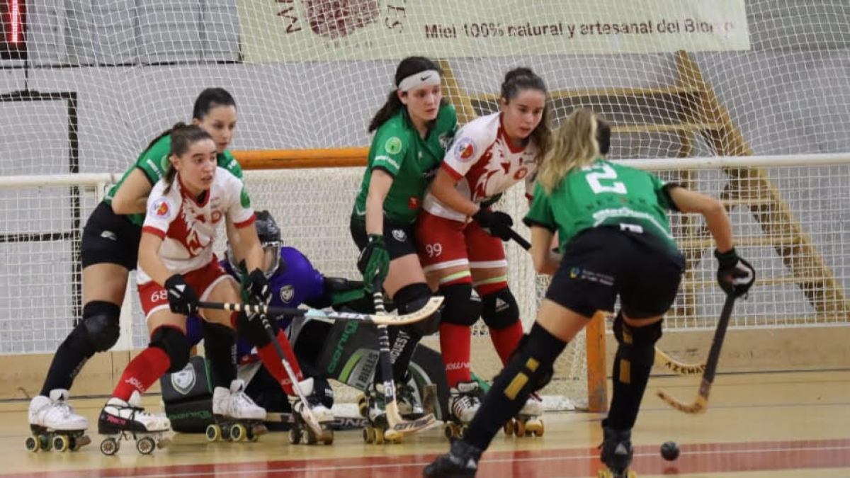 Un instante de un partido del Bembibre H.C.