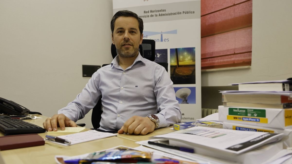 Diego Domínguez es el director de la cátedra Isdefe-ULE.