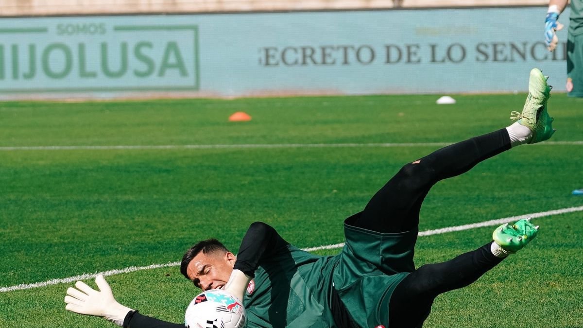 Edgar Badía se perderá por sanción el partido del sábado frente a la Real Sociedad B.