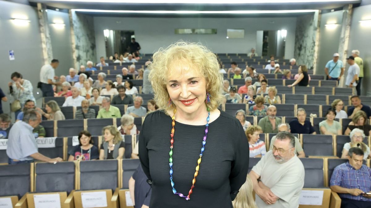 Ana Isabel Martínez de Paz en la clausura de las VII Jornadas de Montaña.