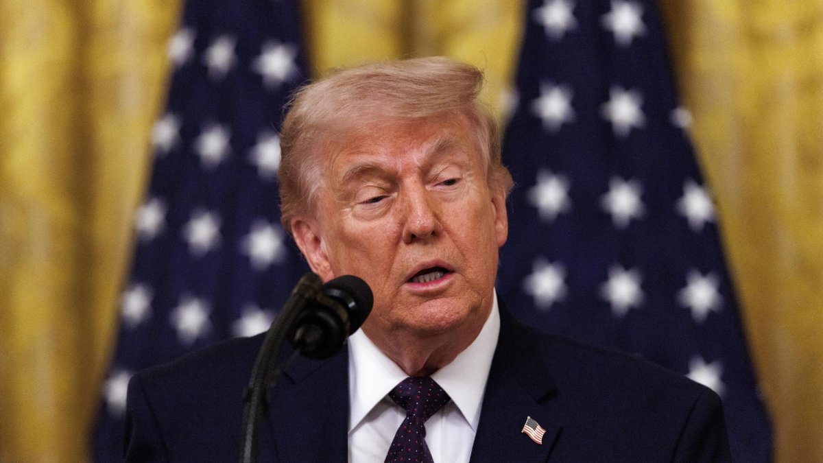 El presidente de Estados Unidos, Donald Trump, declaró este lunes que cree que la próxima semana podría alcanzarse un acuerdo para poner fin a la guerra de Irán y desbloquear el estrecho de Ormuz, a pesar de que Teherán afirma haber suspendido el diálogo con Washington. EFE